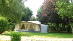 Emplacements de camping en Bretagne Sud pour tente du camping de Locouarn